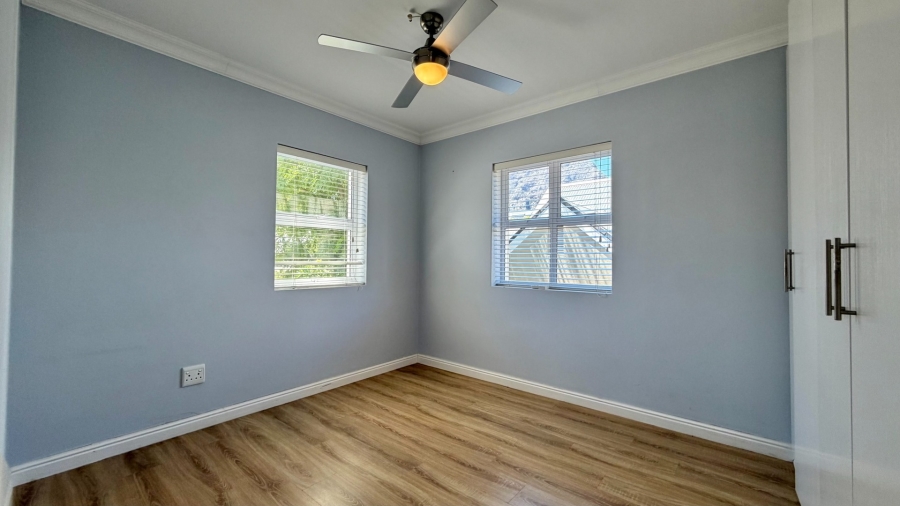 3 Bedroom Property for Sale in Kylemore Western Cape